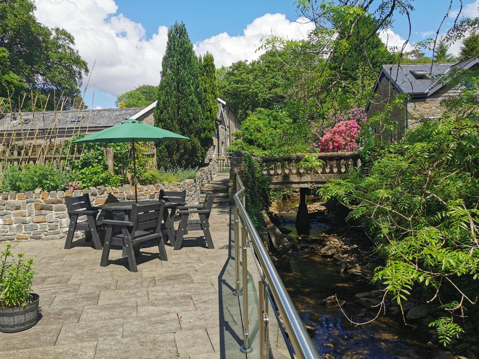 Swansea Valley Holiday Cottages Cilybebyll Zewnętrze zdjęcie