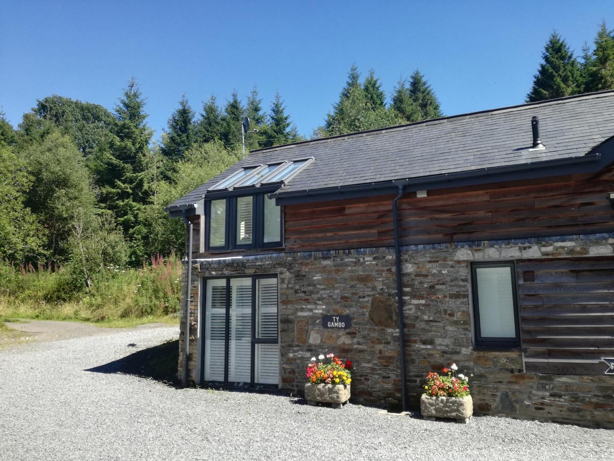 Swansea Valley Holiday Cottages Cilybebyll Zewnętrze zdjęcie